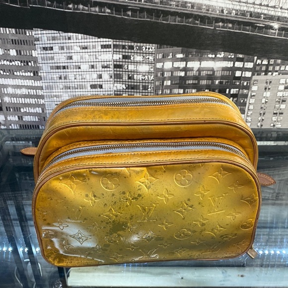 Authentic Louis Vuitton Vernis Backpack - Picture 9 of 17